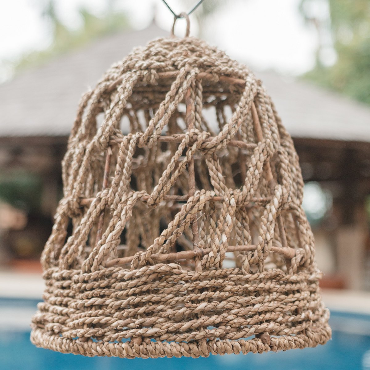 Seagrass Pendant Light PADANG handmade lampshade with woven texture