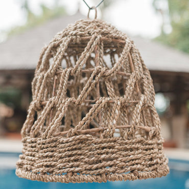 Seagrass Pendant Light PADANG handmade lampshade with woven texture