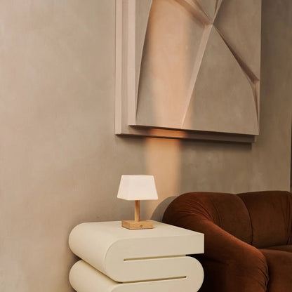 Tommy Light Brown – Wooden Table Lamp | Rechargeable & Dimmable - CozyVibe.eu