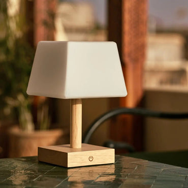 Tommy Light Brown – Rechargeable lamp with eco-friendly wooden base