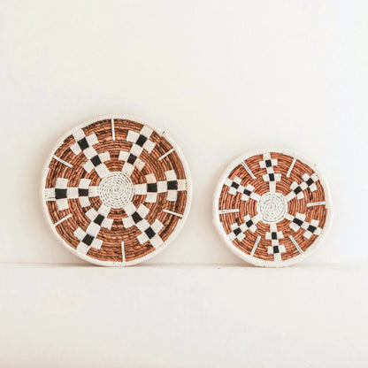 Wall Decor Round Boho Wall Basket or Flat Bowl TAMAN made of Banana Fibre (2 sizes) - CozyVibe.eu