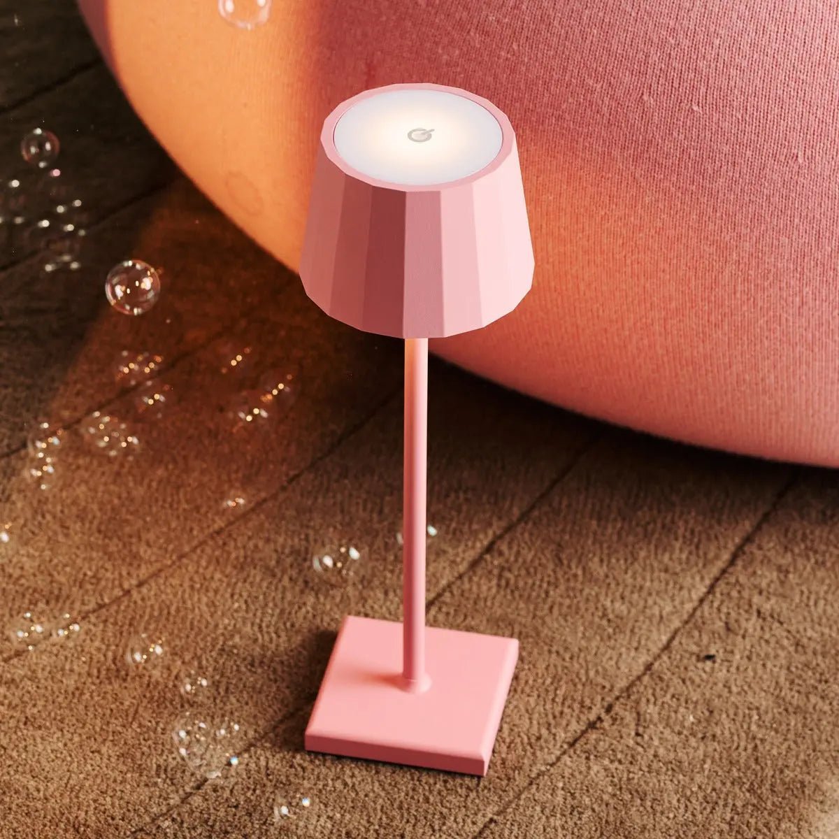 Wouter Flamingo Pink – Rechargeable Lamp – Touch dimmable cordless lamp for adjustable brightness
