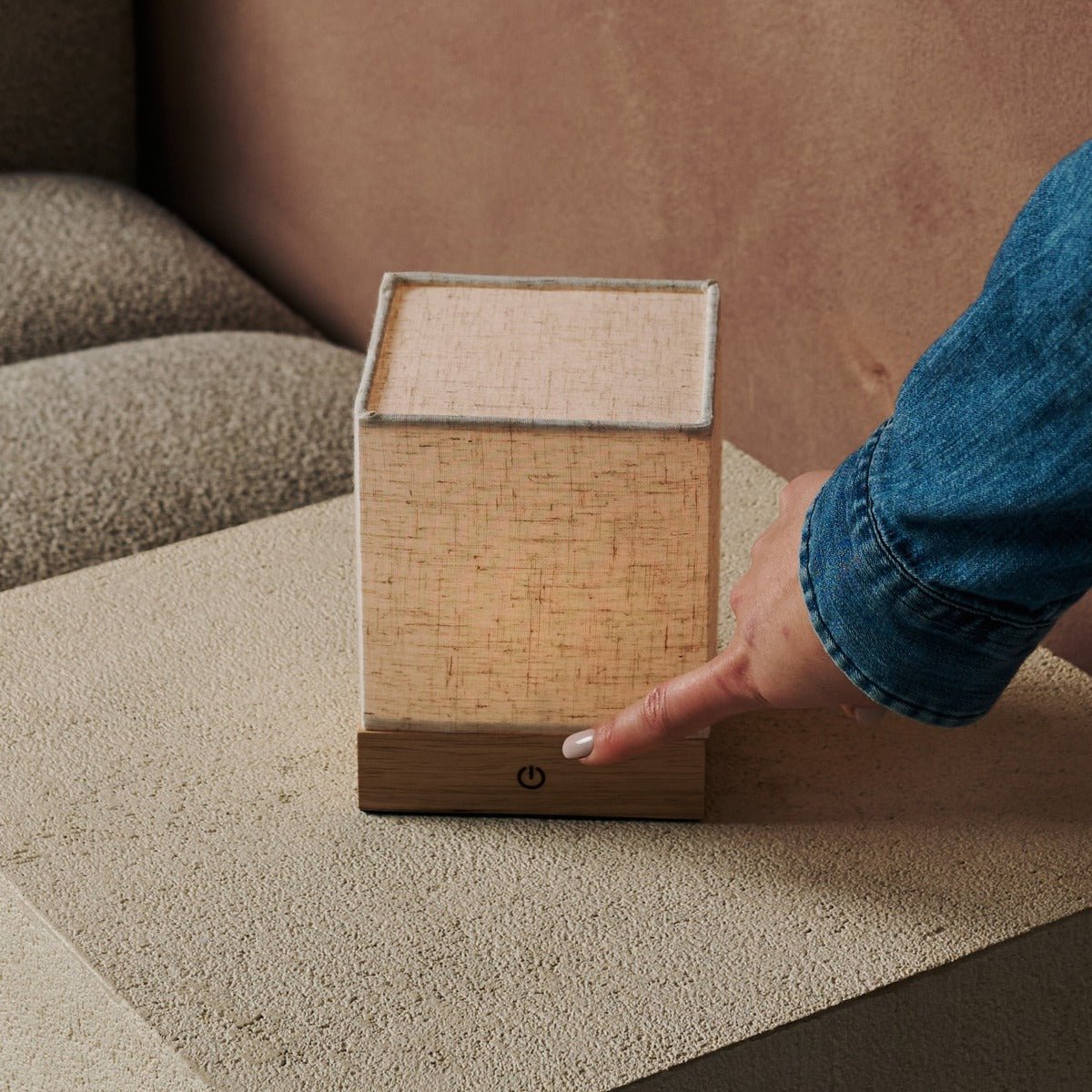 Zano Wireless Lamp – Wood & Linen Table Light with Battery - CozyVibe.eu