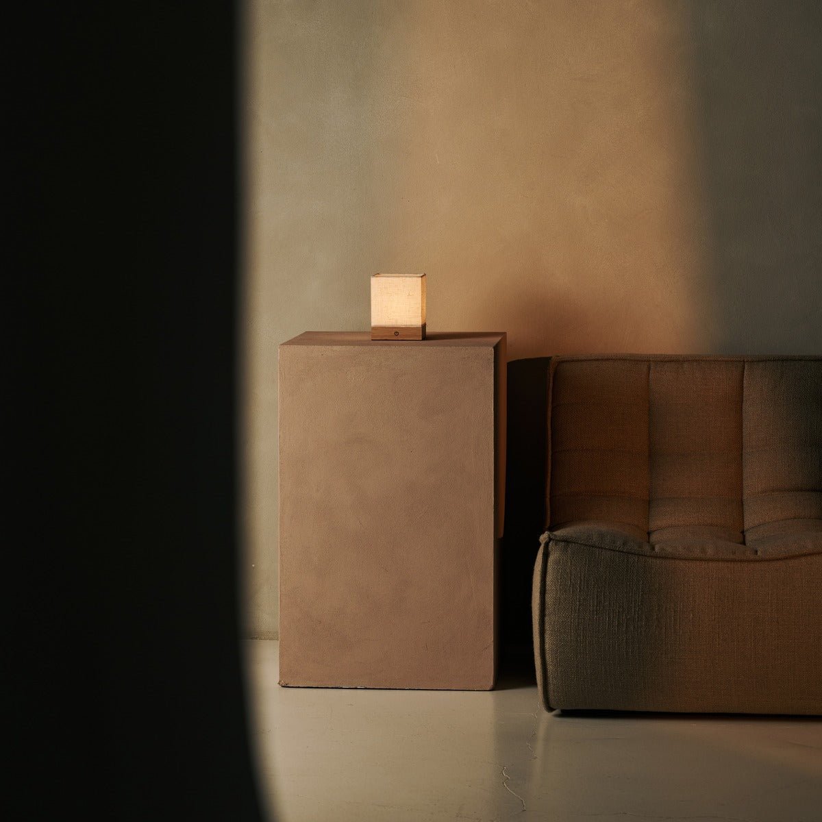 Modern wood and linen wireless lamp with rechargeable battery