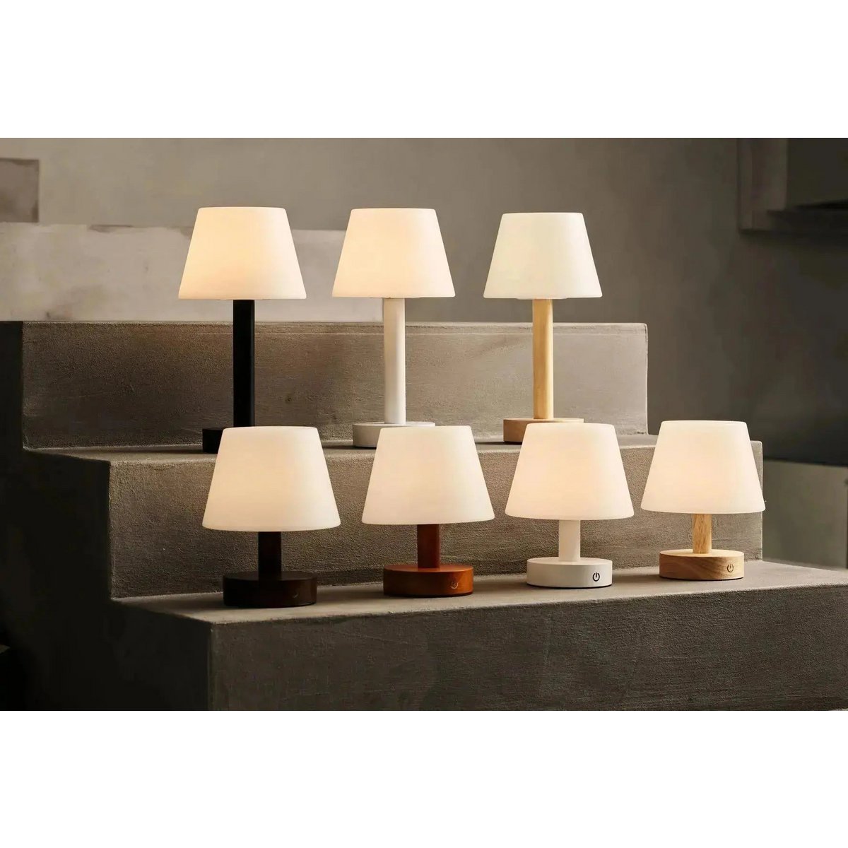 Zoë Dark Brown Wooden Lamp – Dimmable Rechargeable Design - CozyVibe.eu